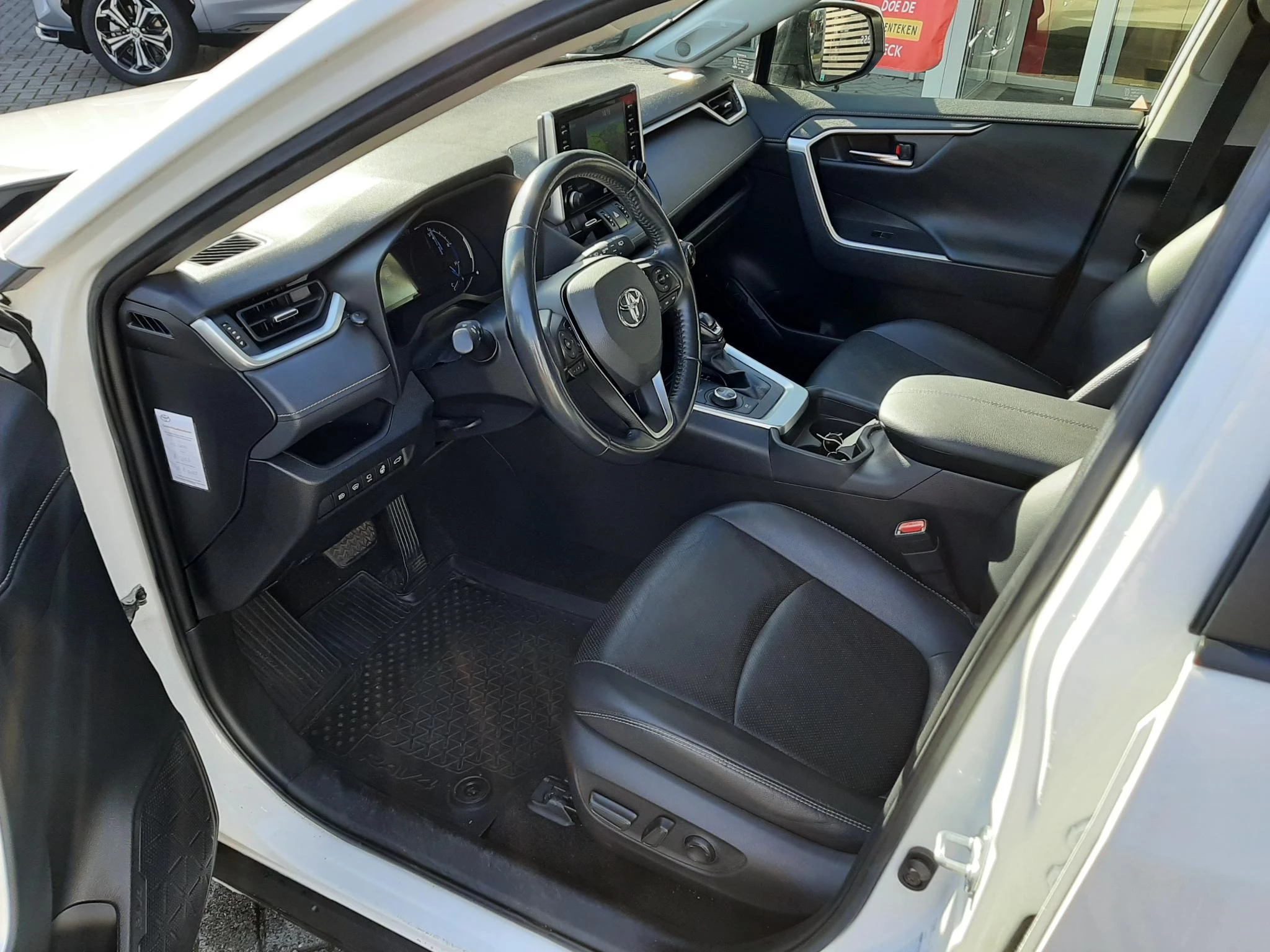 Hoofdafbeelding Toyota RAV4