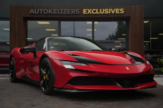 Hoofdafbeelding Ferrari SF90 Stradale Ferrari SF90 Stradale 4.0 V8 Assetto Fiorano Fiorano Pack Carbon Fibre Daytona Racing Seats