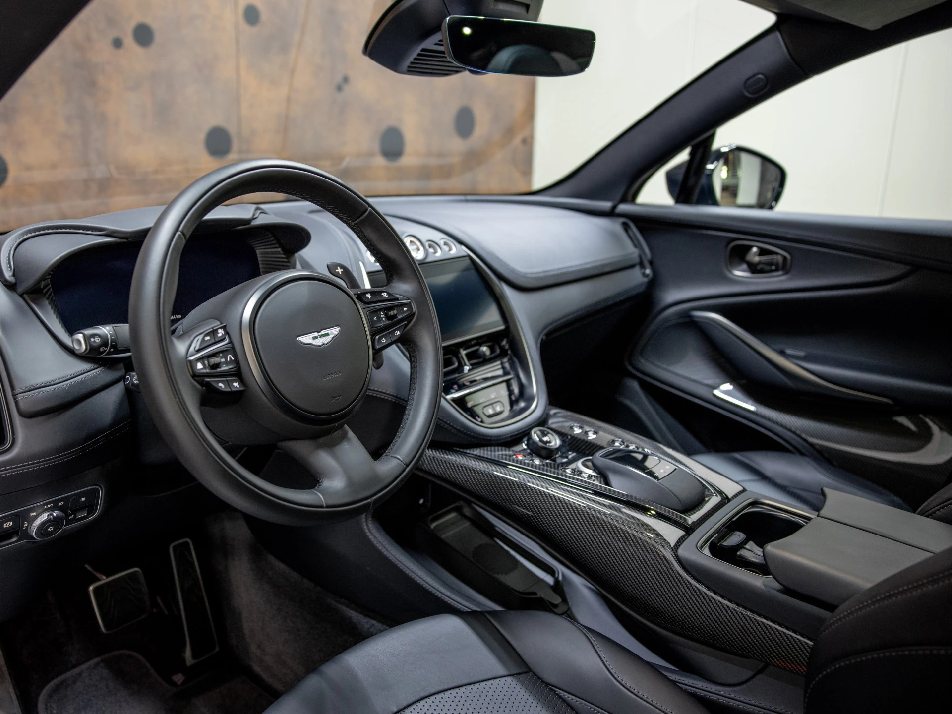 Hoofdafbeelding Aston Martin DBX