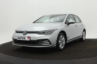 Volkswagen Golf BWJ 2021 1.0 111 PK TSI Life VIRTUAL COCKPIT / AD. CRUISE / CLIMA / CARPLAY / 16'' LMV / MULTIFUNCT.STUUR / ELEK. RAMEN / ISOFIX / VERKEERSBORD DETECTIE