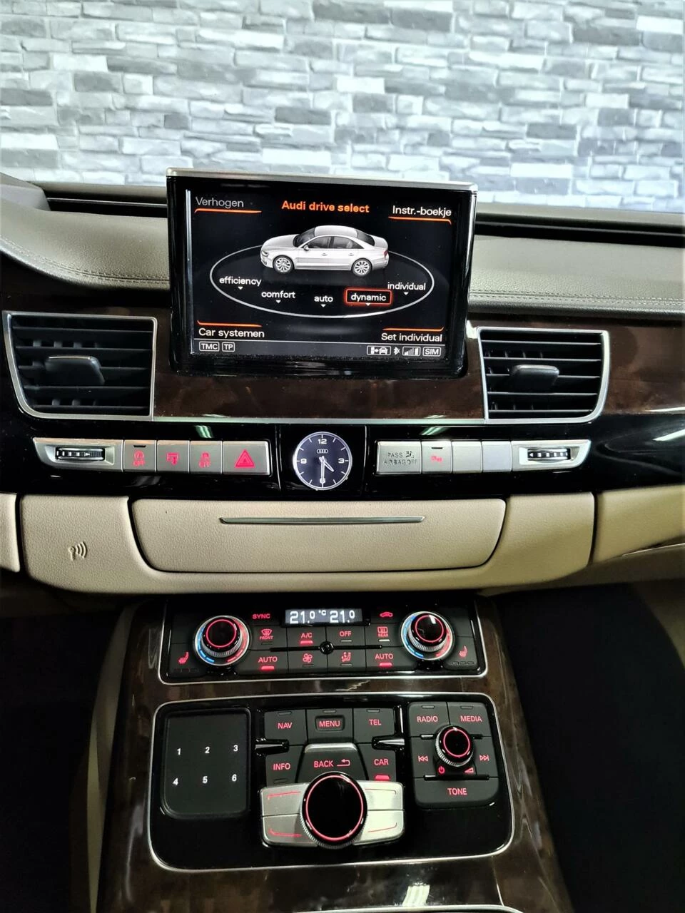 Hoofdafbeelding Audi A8