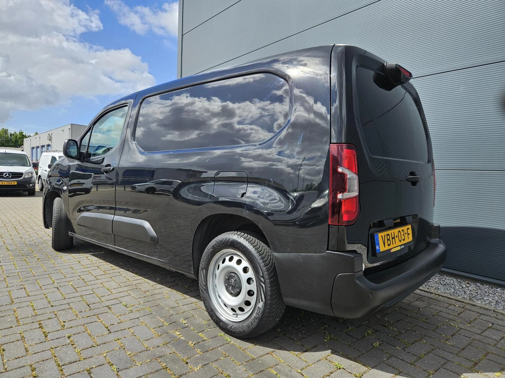 Hoofdafbeelding Peugeot Partner