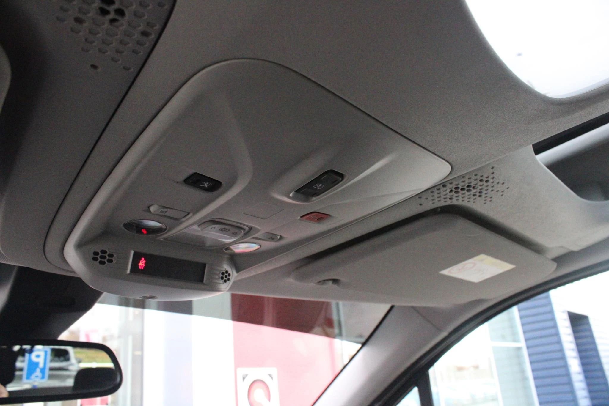 Hoofdafbeelding Peugeot Rifter