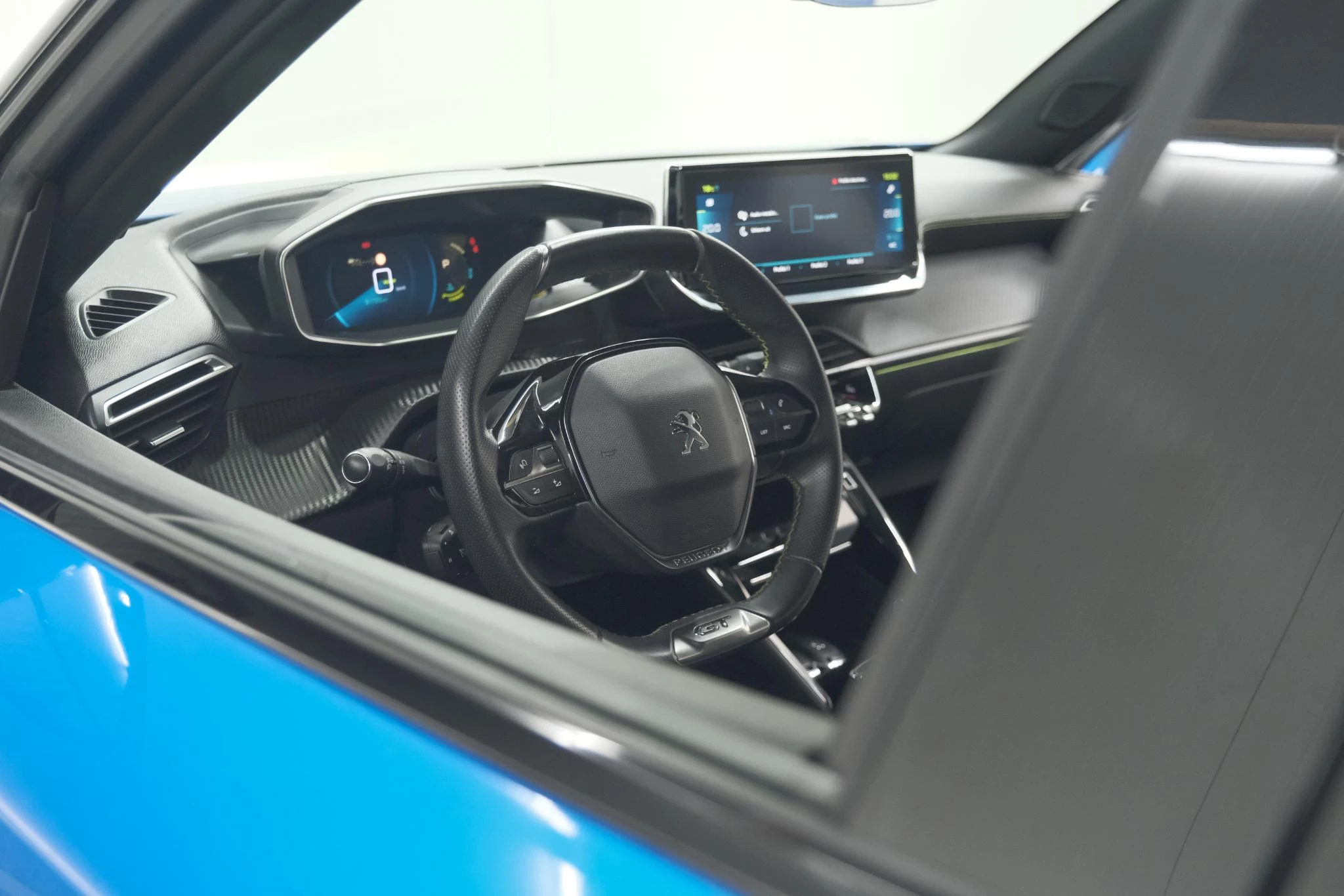 Hoofdafbeelding Peugeot e-2008