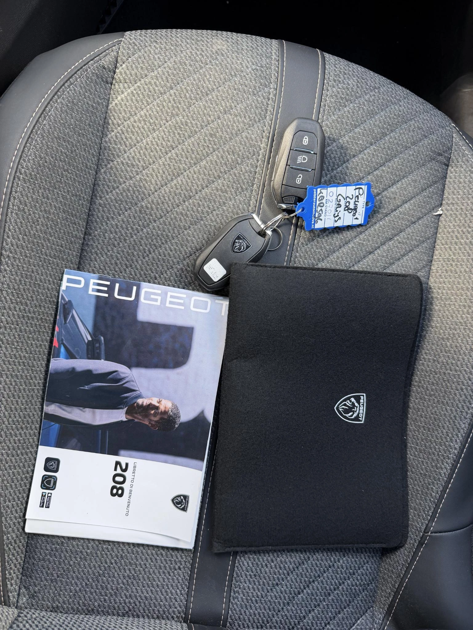 Hoofdafbeelding Peugeot 208