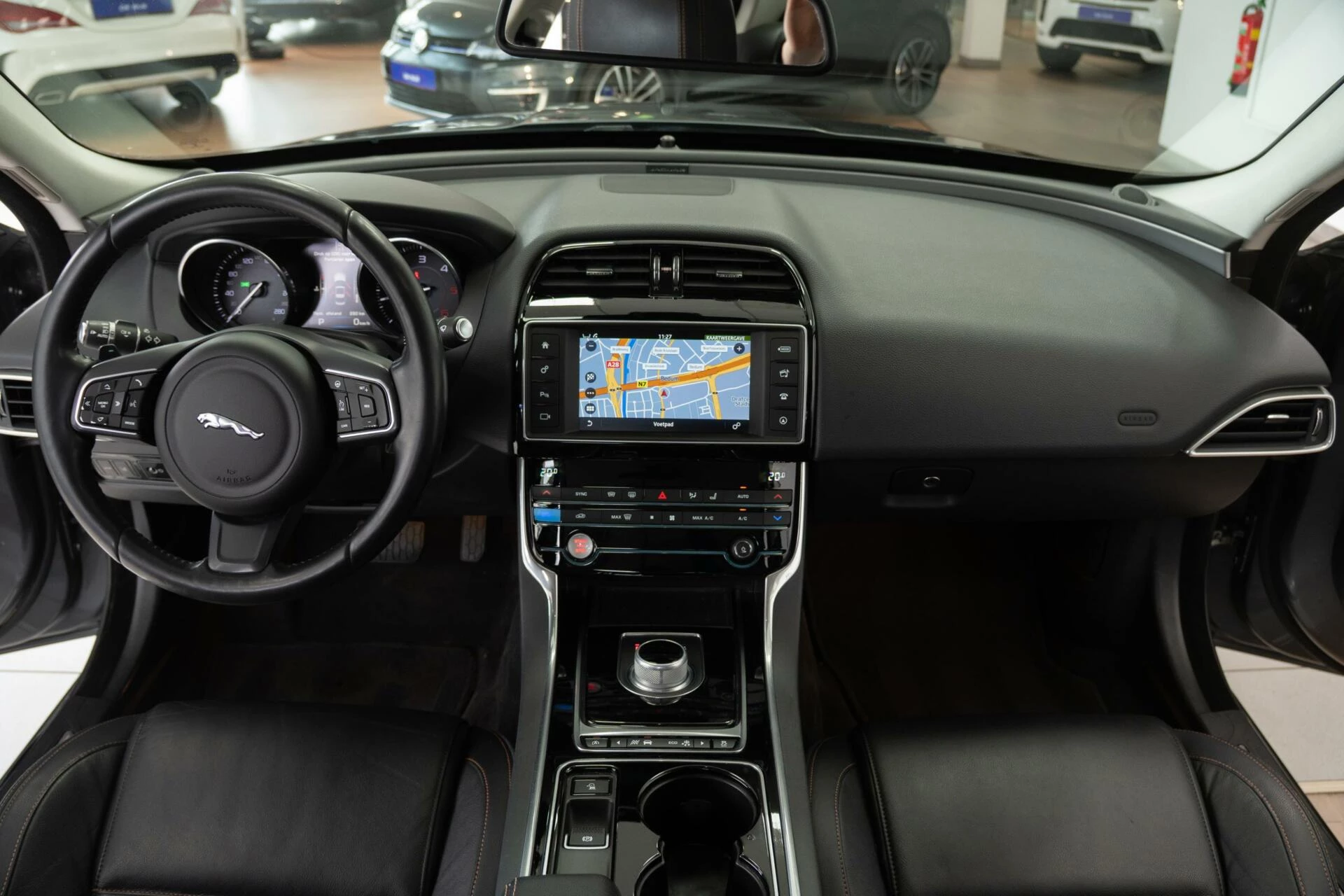 Hoofdafbeelding Jaguar XE
