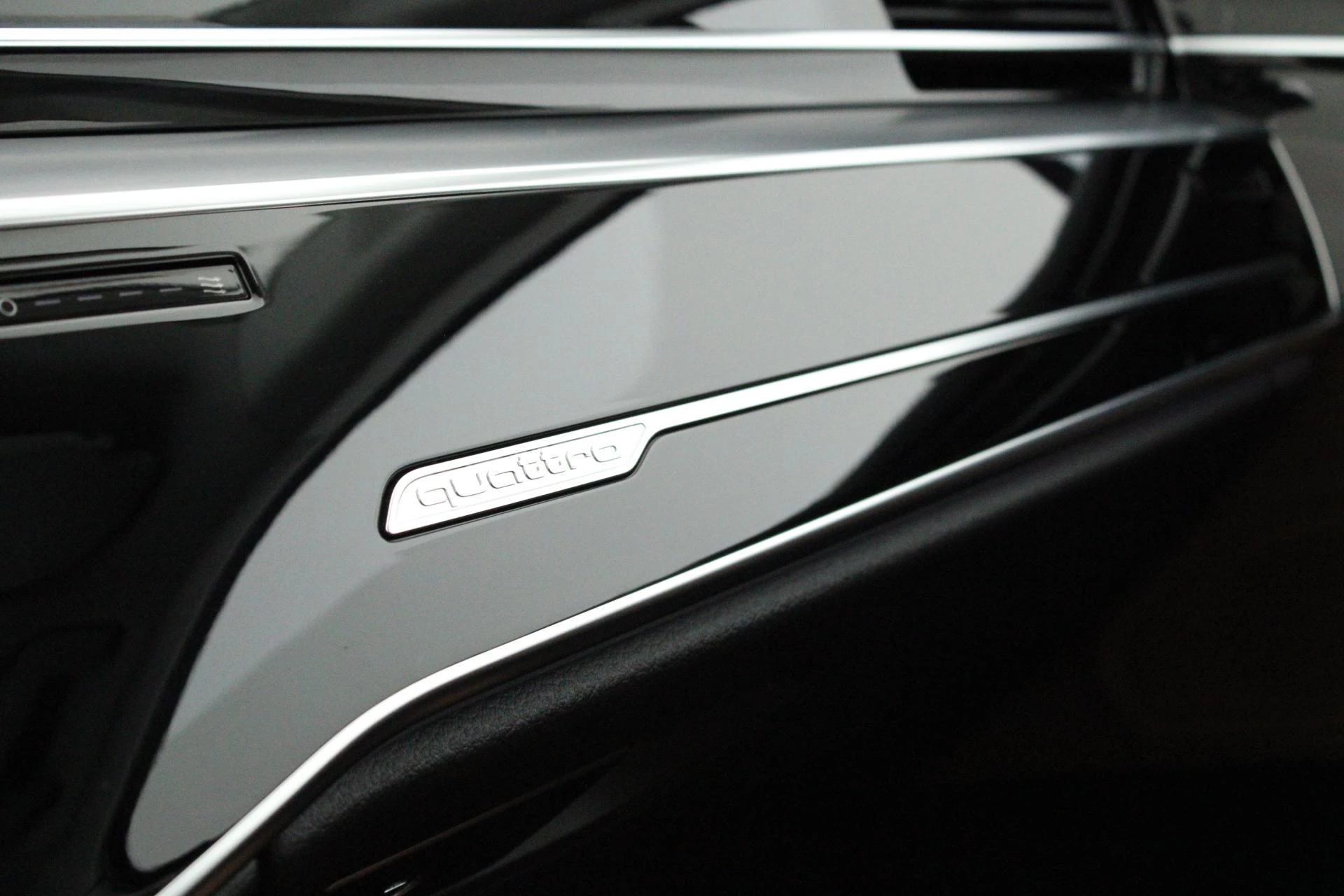 Hoofdafbeelding Audi A8