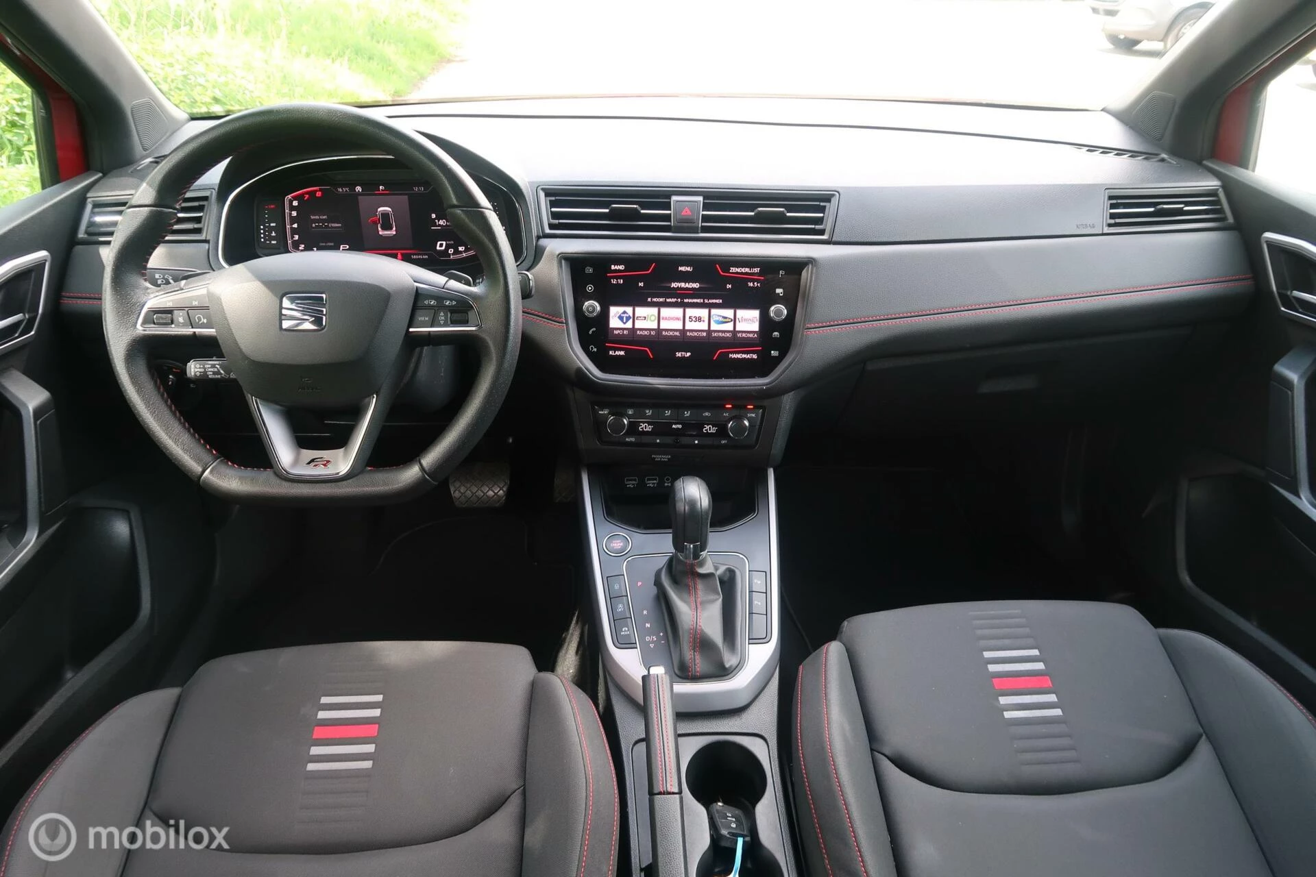 Hoofdafbeelding SEAT Arona