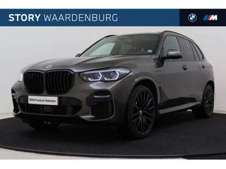 BMW X5 xDrive45e High Executive M Sport Automaat / Panoramadak / Trekhaak / Soft-Close / Stoelventilatie / Massagefunctie / Laserlight / Adaptief onderstel / Head-Up / Harman Kardon