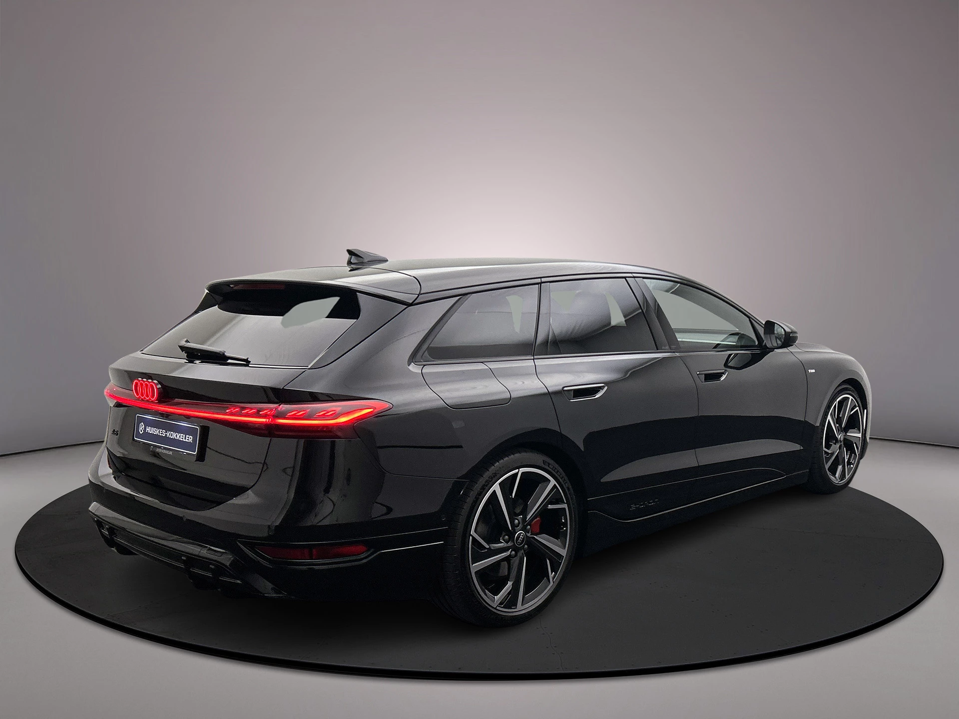 Hoofdafbeelding Audi A6 Avant e-tron