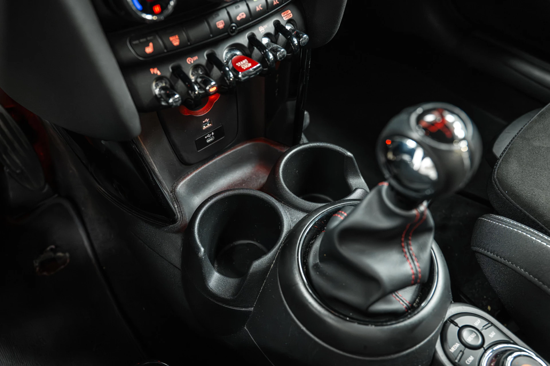 Hoofdafbeelding MINI Cooper