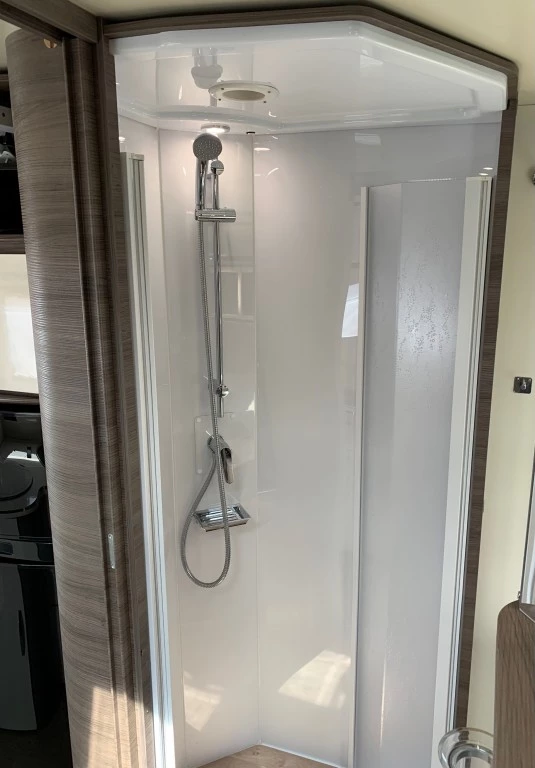 Hoofdafbeelding McLouis Carat 480g Queensbed Hefbed