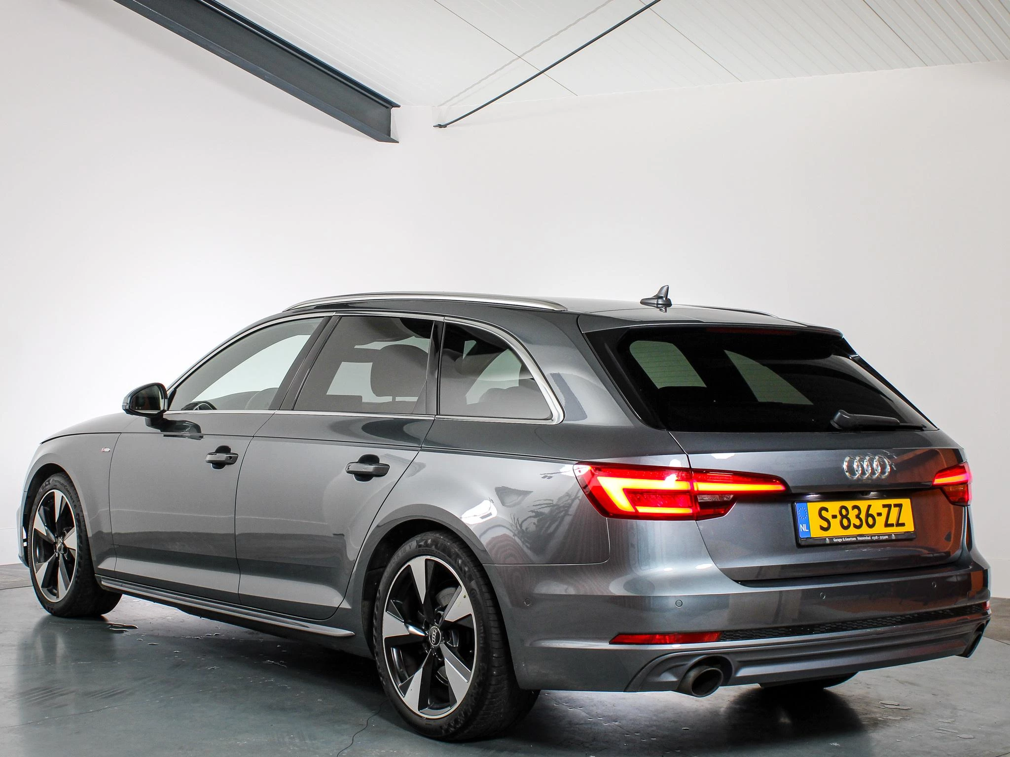 Hoofdafbeelding Audi A4