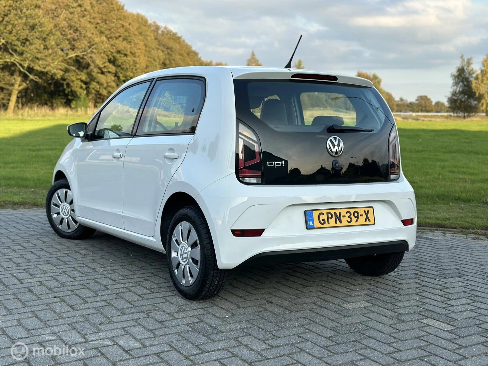 Hoofdafbeelding Volkswagen up!