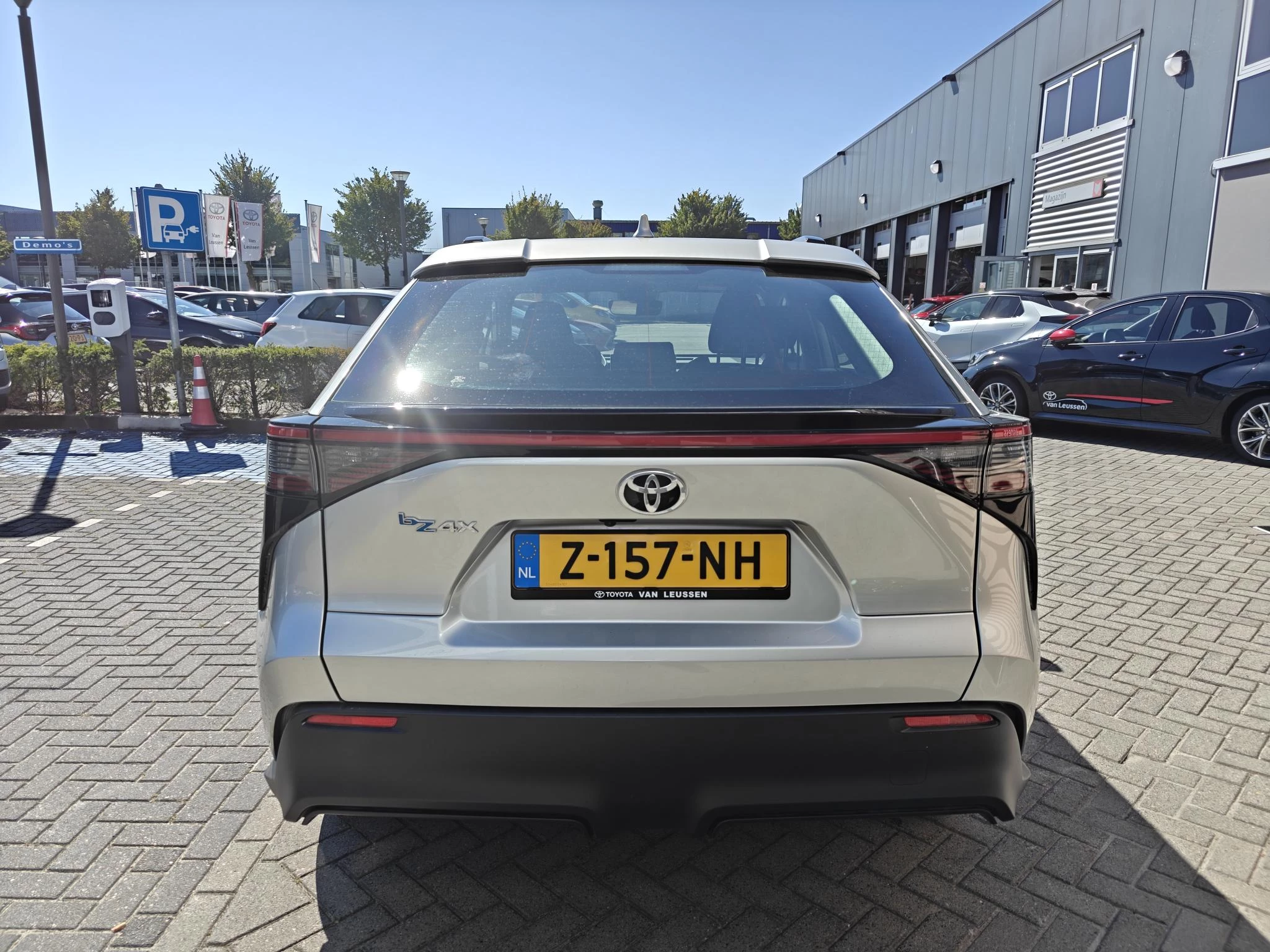 Hoofdafbeelding Toyota bZ4X