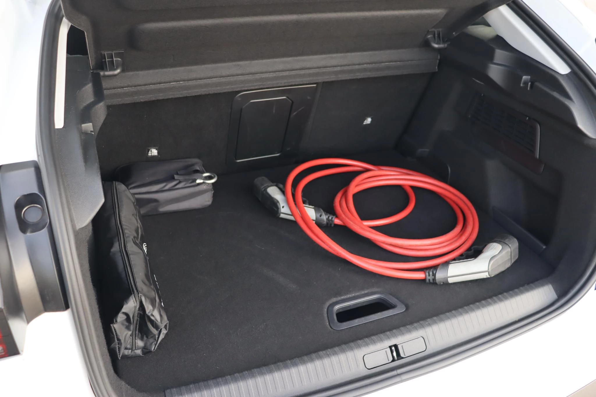 Hoofdafbeelding Citroën ë-C4