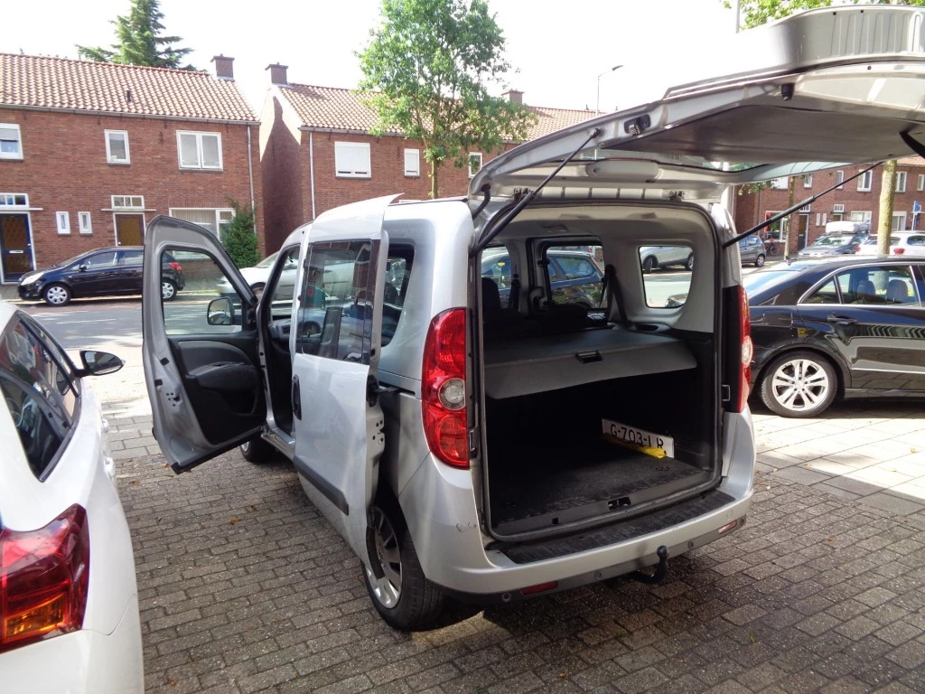 Hoofdafbeelding Opel Combo