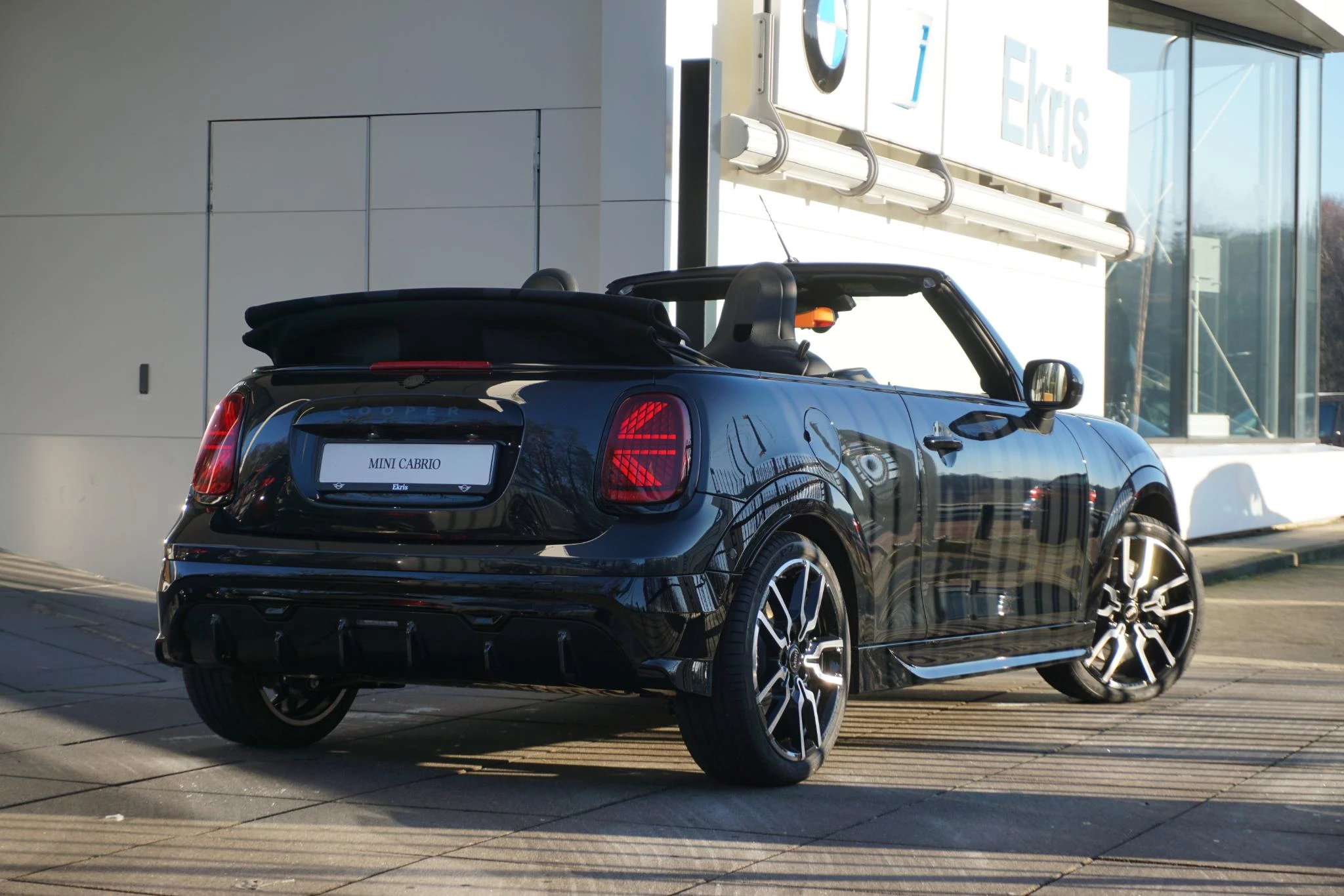 Hoofdafbeelding MINI Cabrio