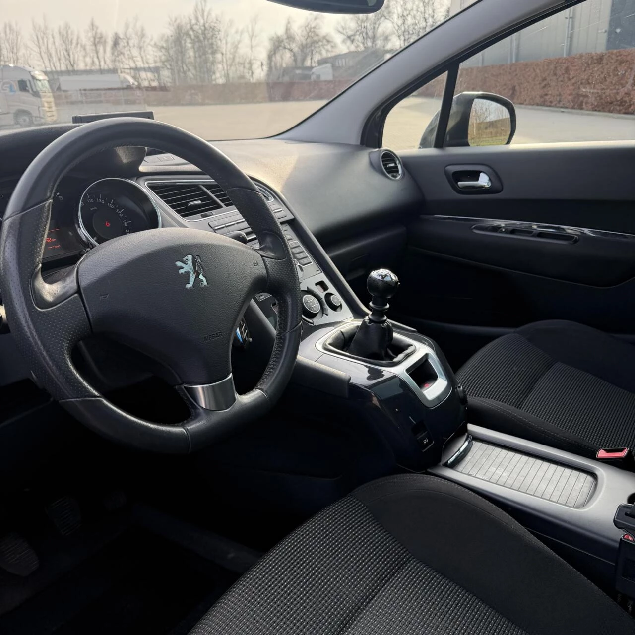 Hoofdafbeelding Peugeot 5008