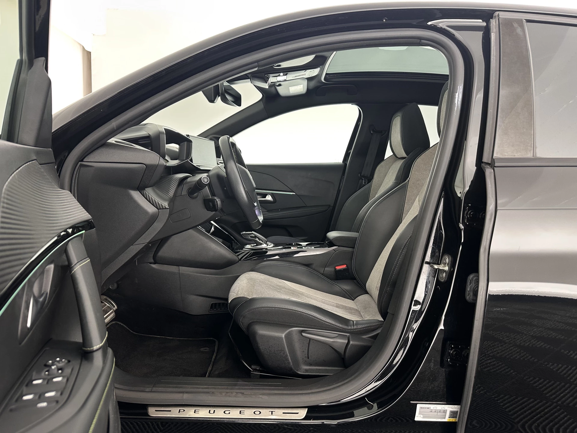 Hoofdafbeelding Peugeot e-208