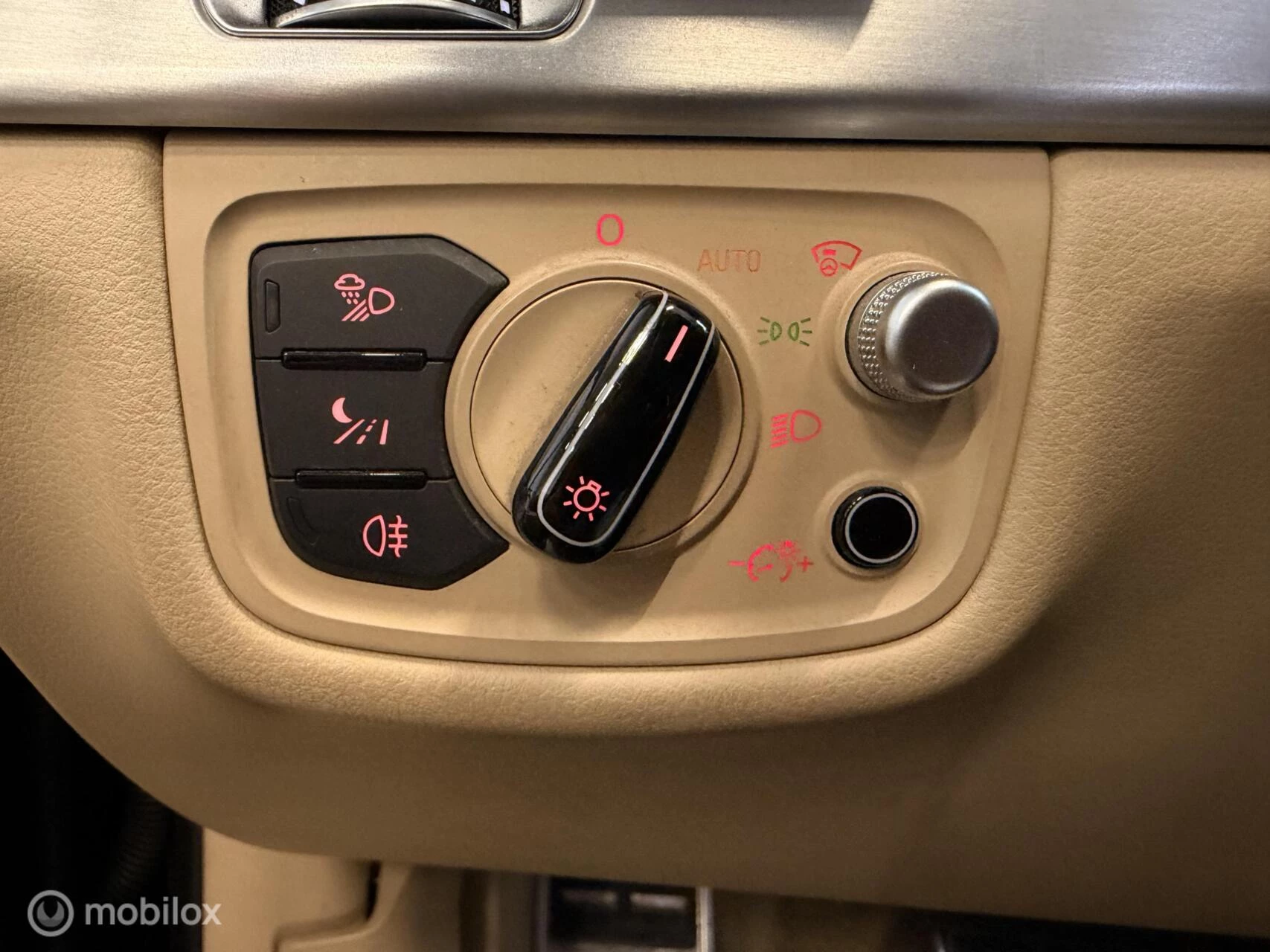 Hoofdafbeelding Audi A8