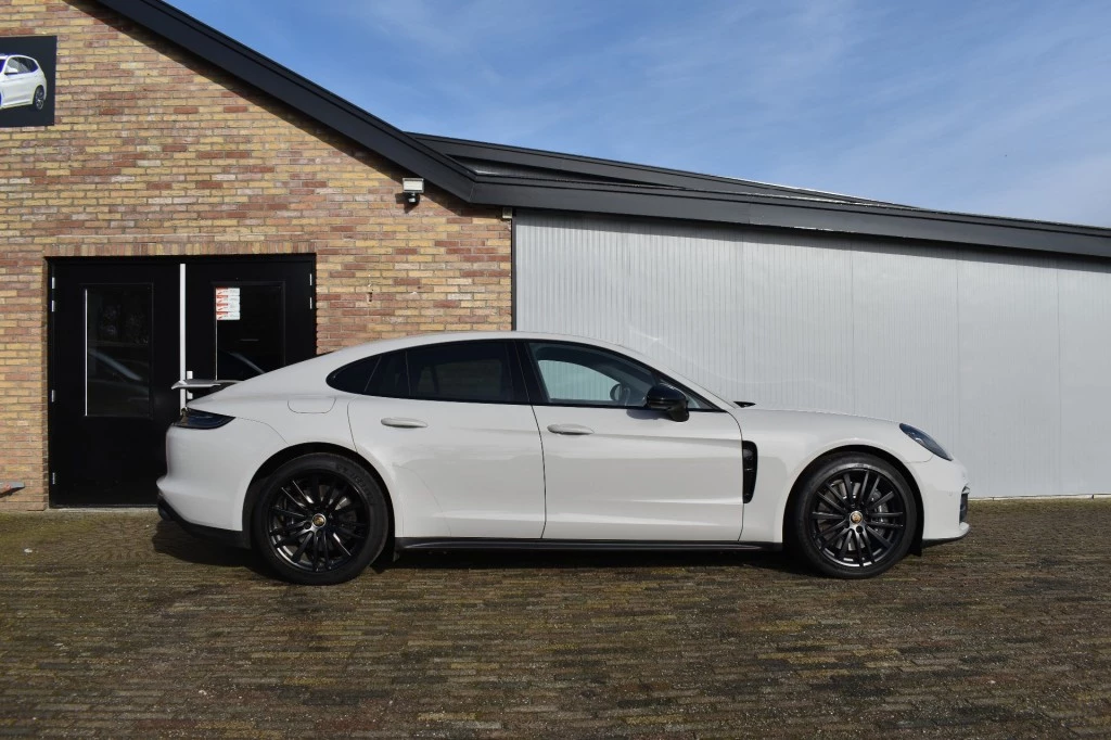 Hoofdafbeelding Porsche Panamera