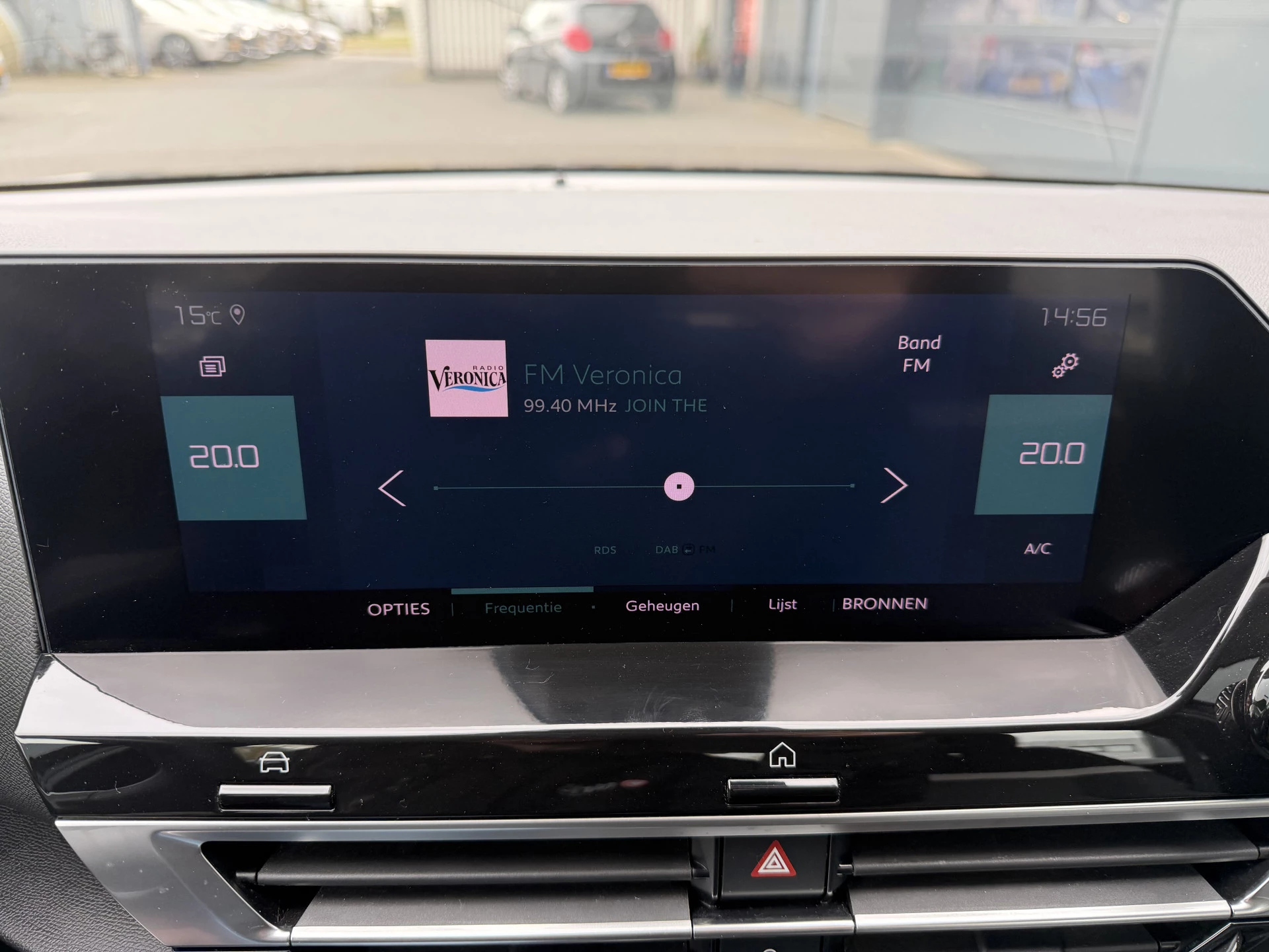 Hoofdafbeelding Citroën ë-C4