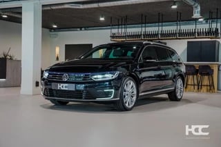 Volkswagen Passat Variant GTE | Pano | Massage | Leder | BTW | 19''