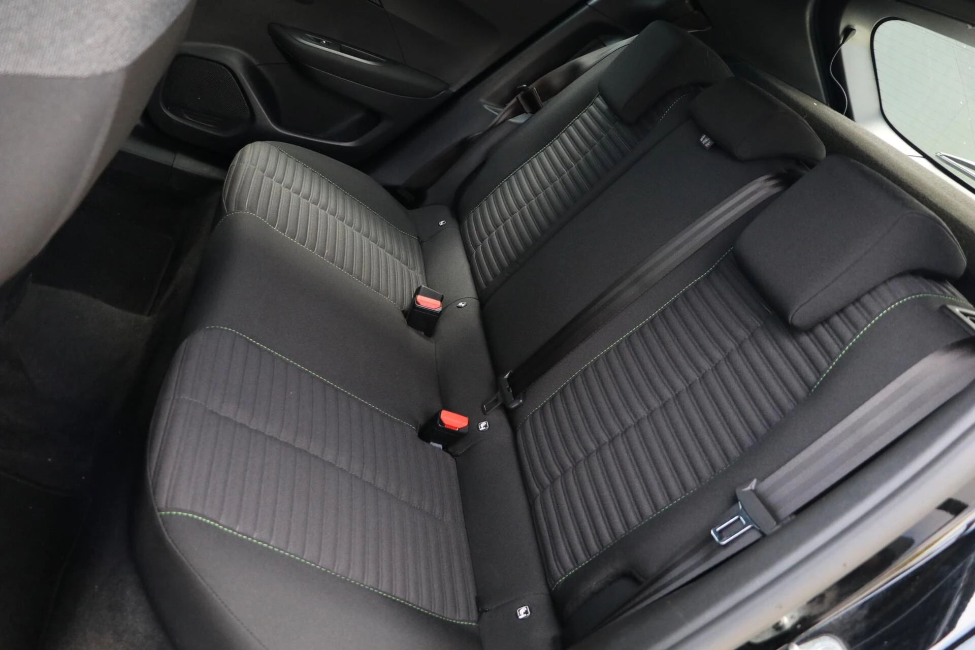 Hoofdafbeelding Peugeot e-2008