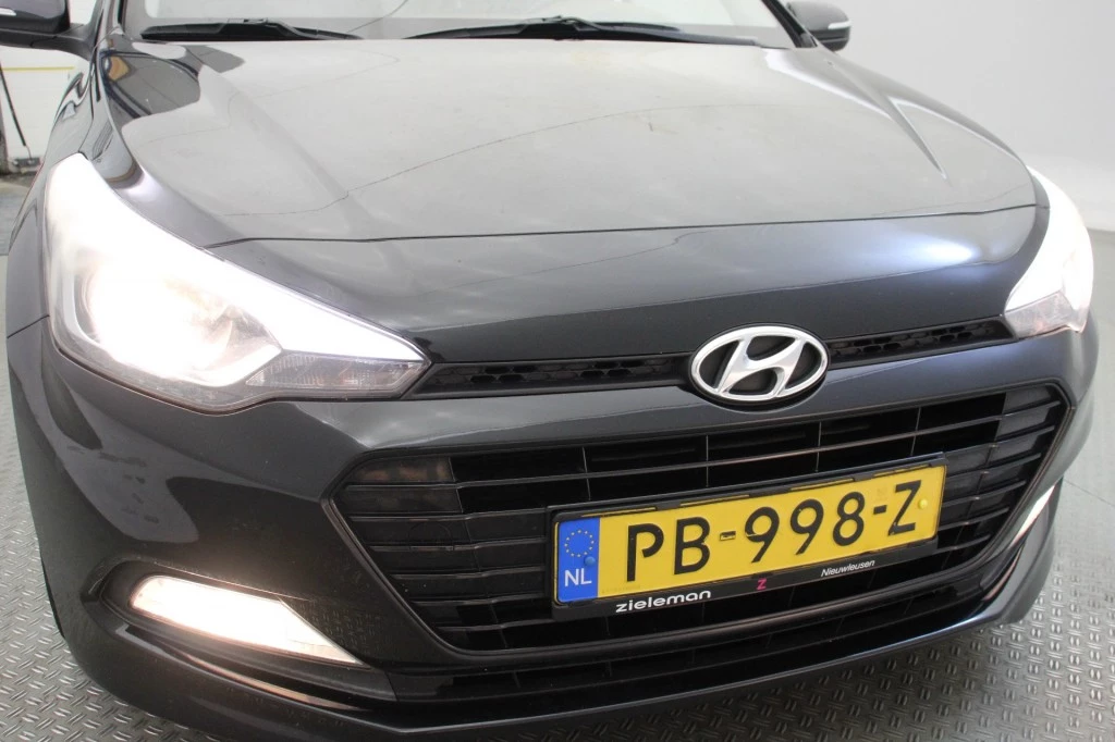 Hoofdafbeelding Hyundai i20