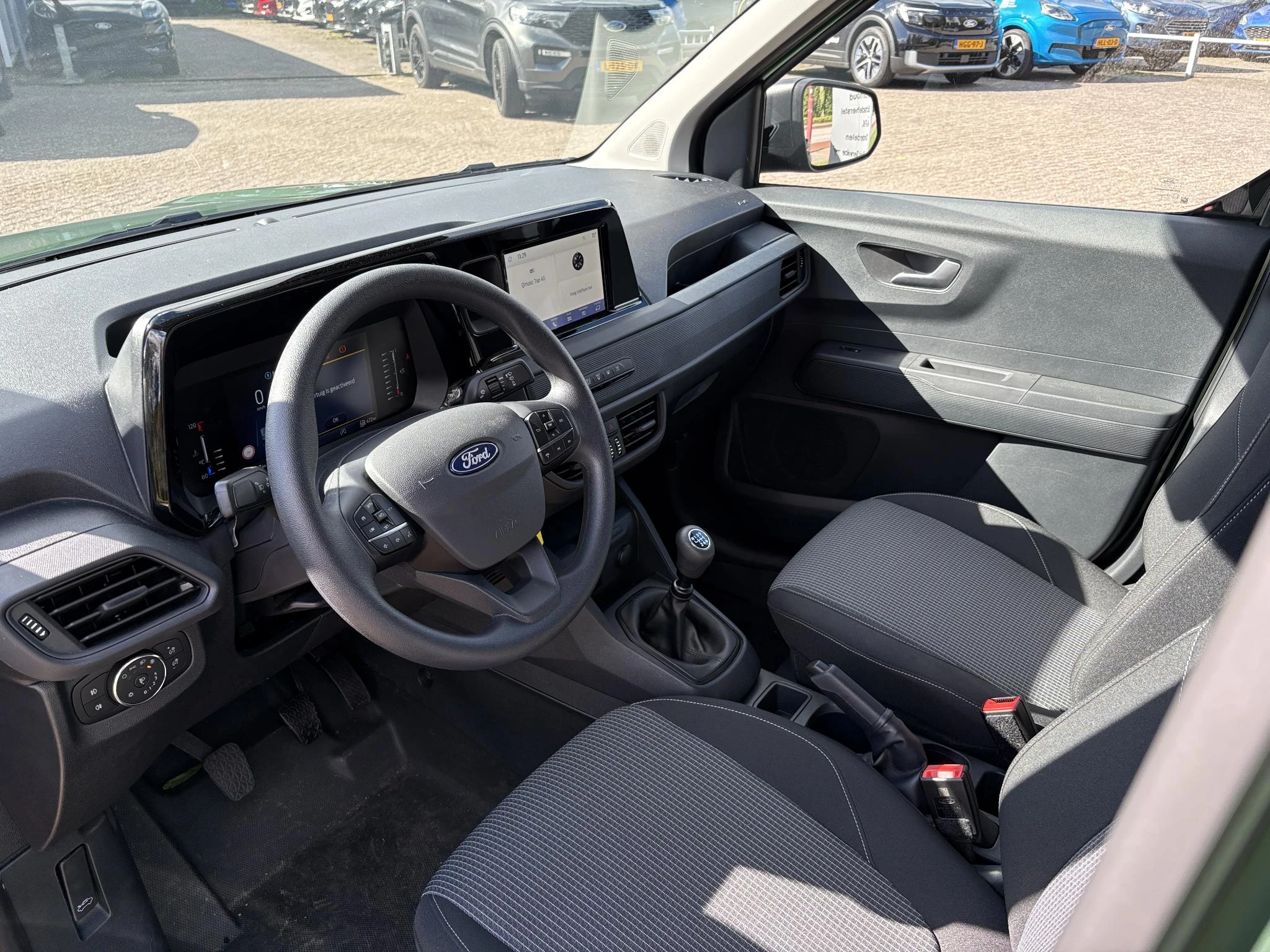 Hoofdafbeelding Ford Transit Courier
