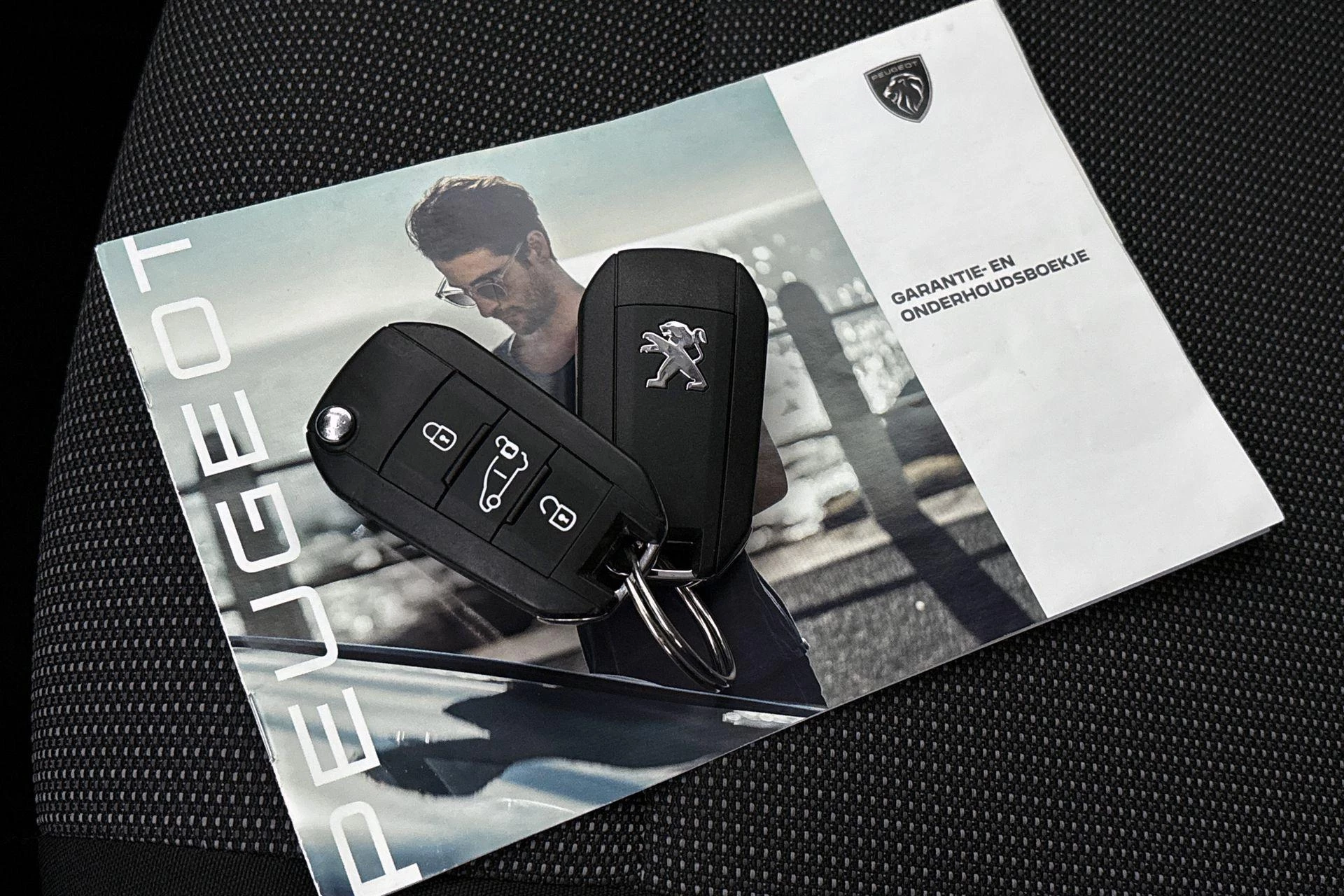 Hoofdafbeelding Peugeot e-Partner