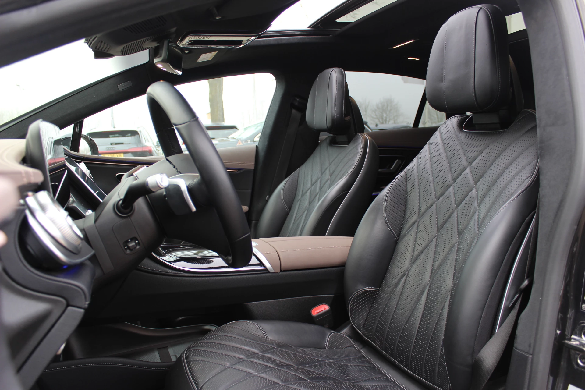 Hoofdafbeelding Mercedes-Benz EQS