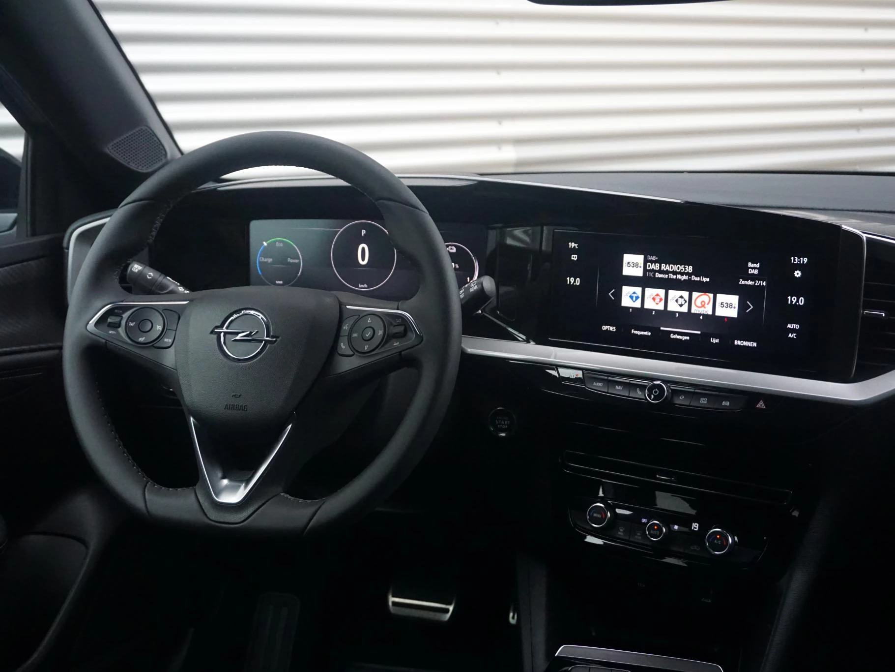 Hoofdafbeelding Opel Mokka-e