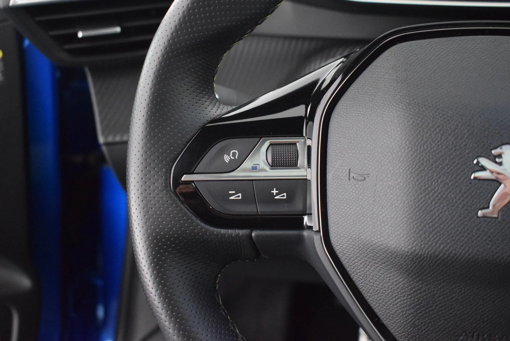 Hoofdafbeelding Peugeot e-208
