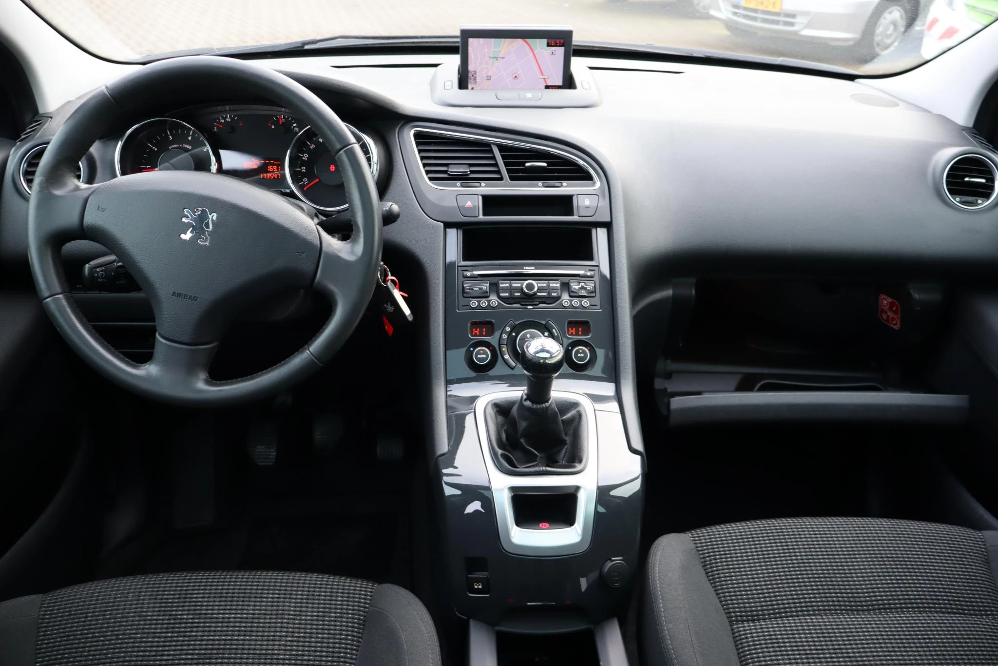 Hoofdafbeelding Peugeot 5008