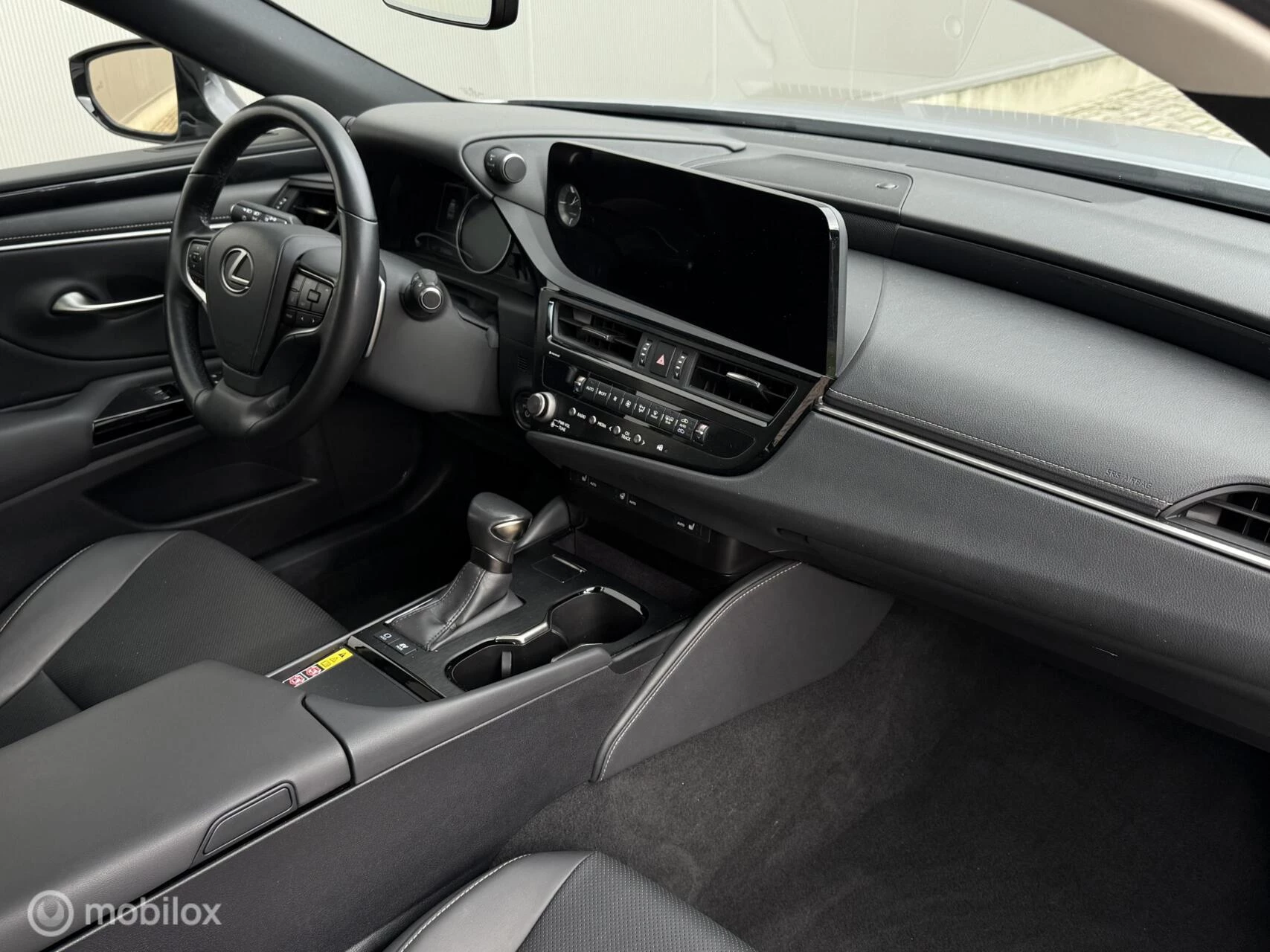 Hoofdafbeelding Lexus ES