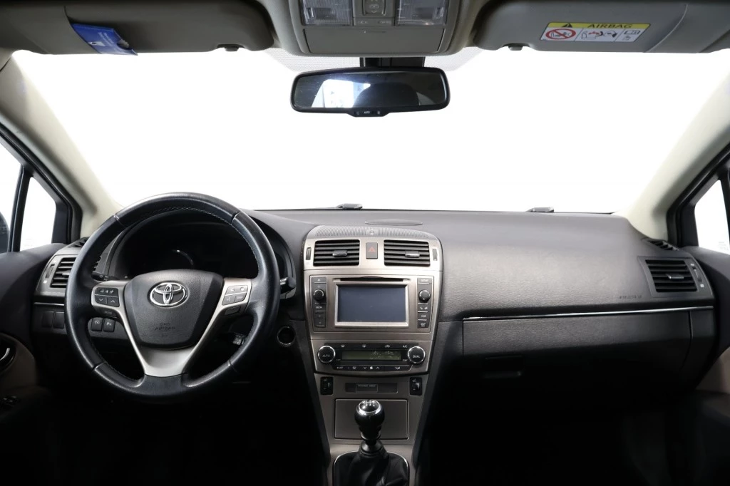 Hoofdafbeelding Toyota Avensis