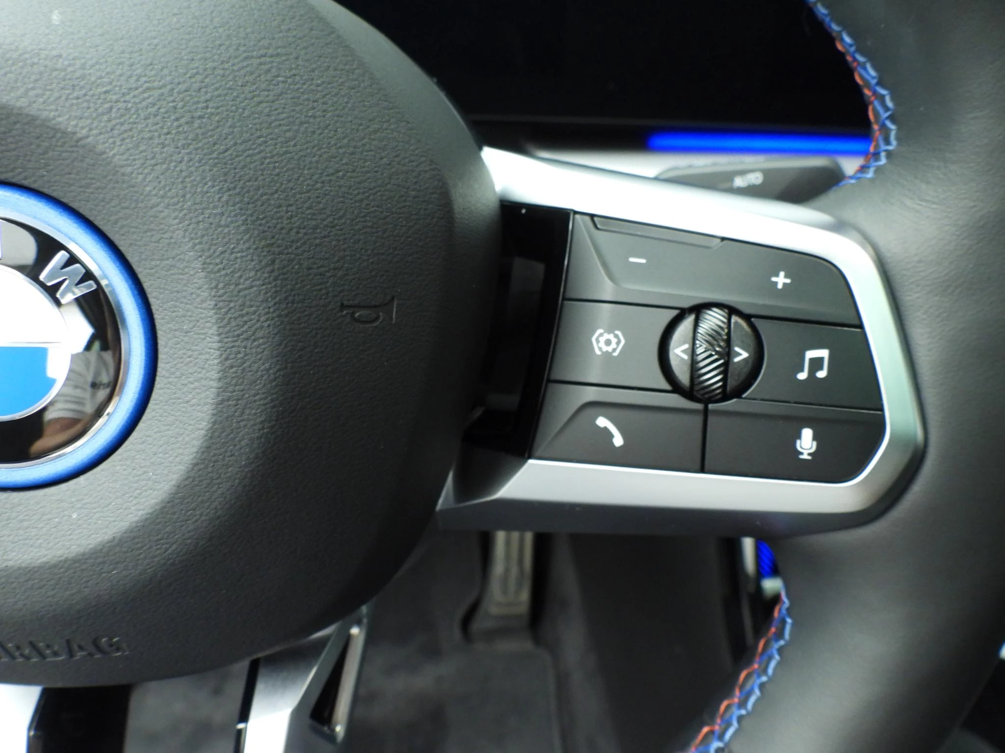 Hoofdafbeelding BMW iX2