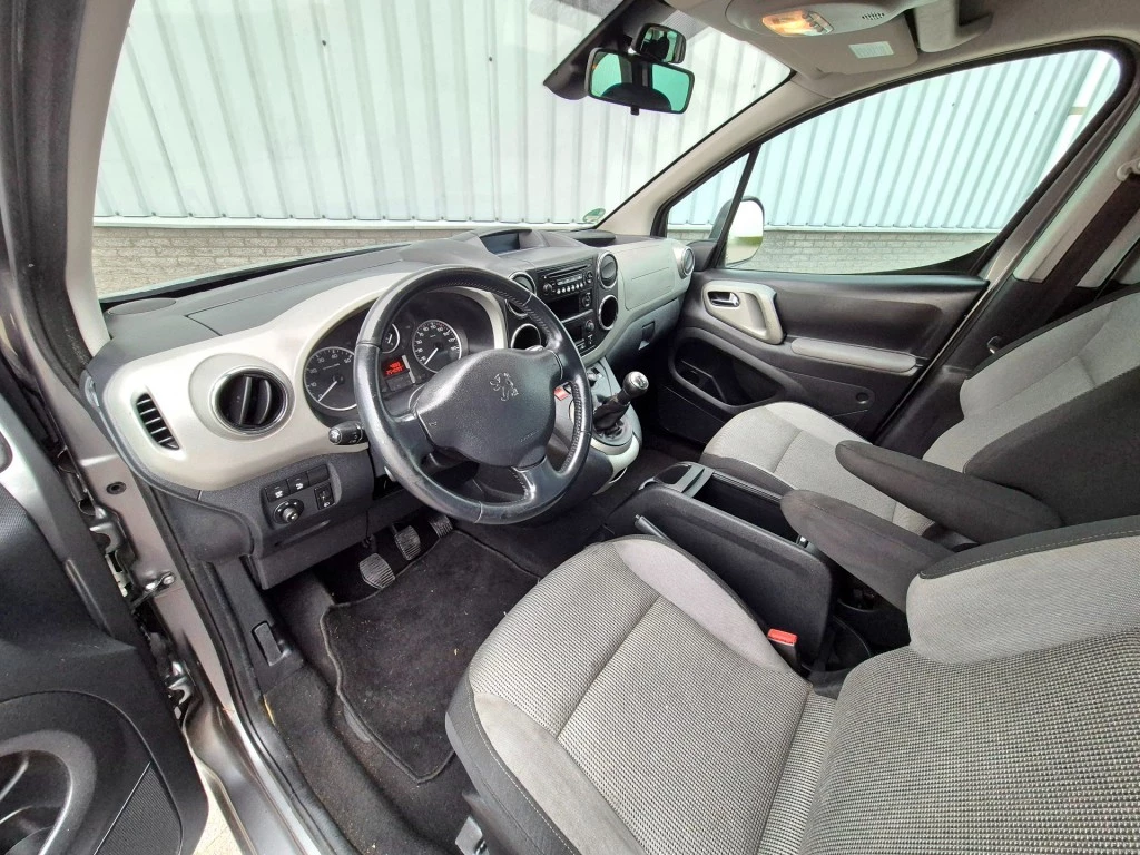 Hoofdafbeelding Peugeot Partner