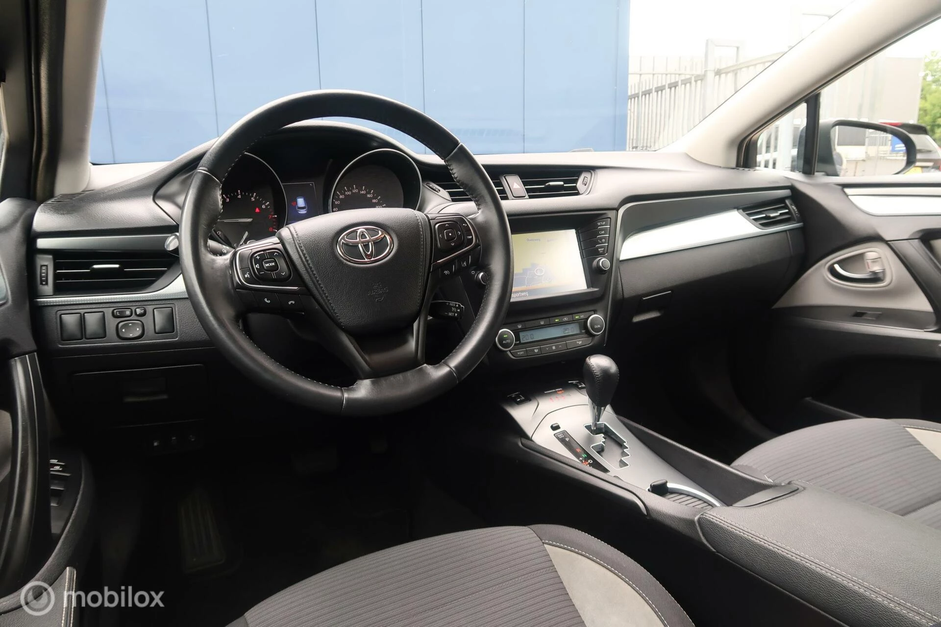 Hoofdafbeelding Toyota Avensis