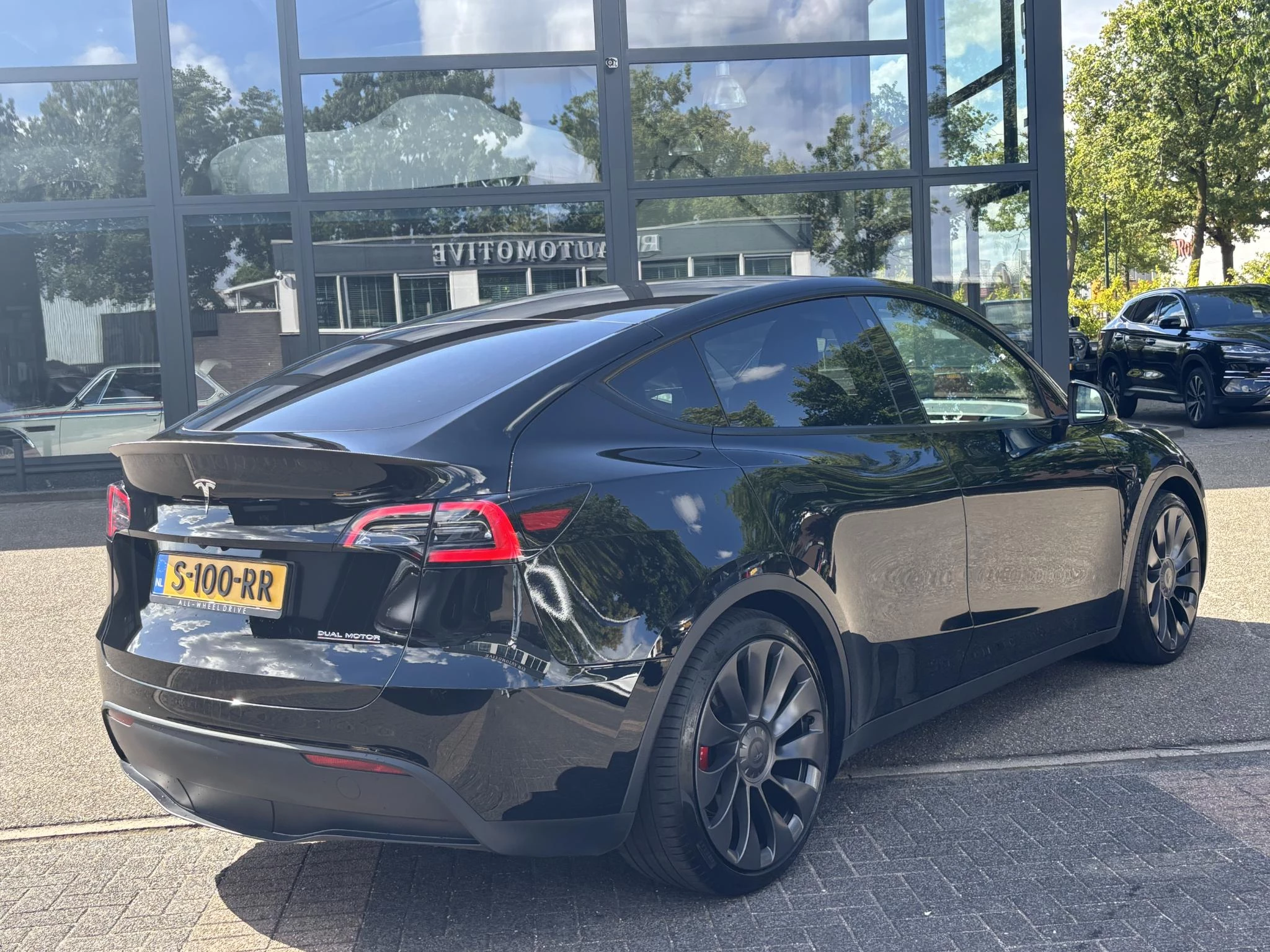 Hoofdafbeelding Tesla Model Y