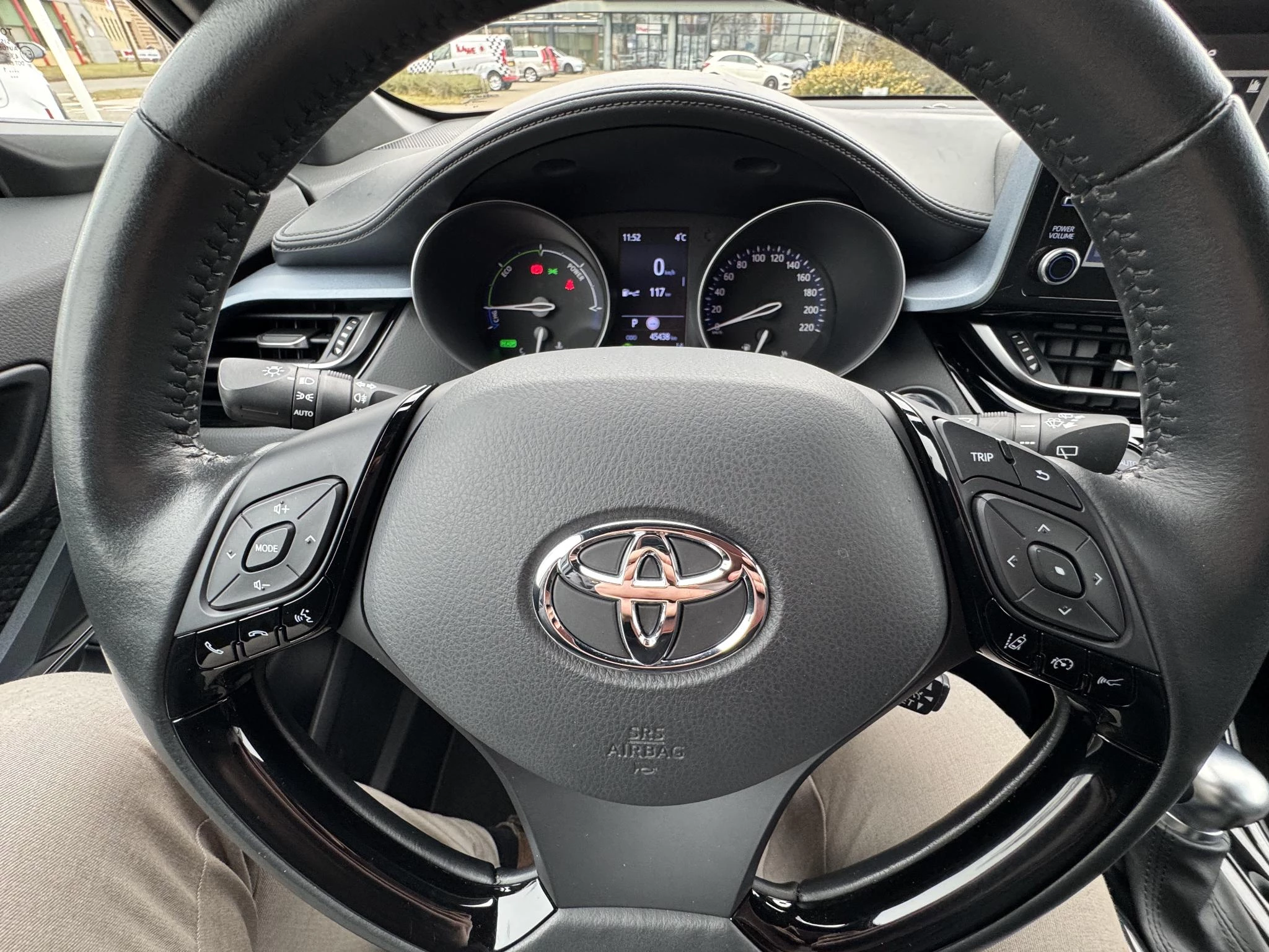 Hoofdafbeelding Toyota C-HR
