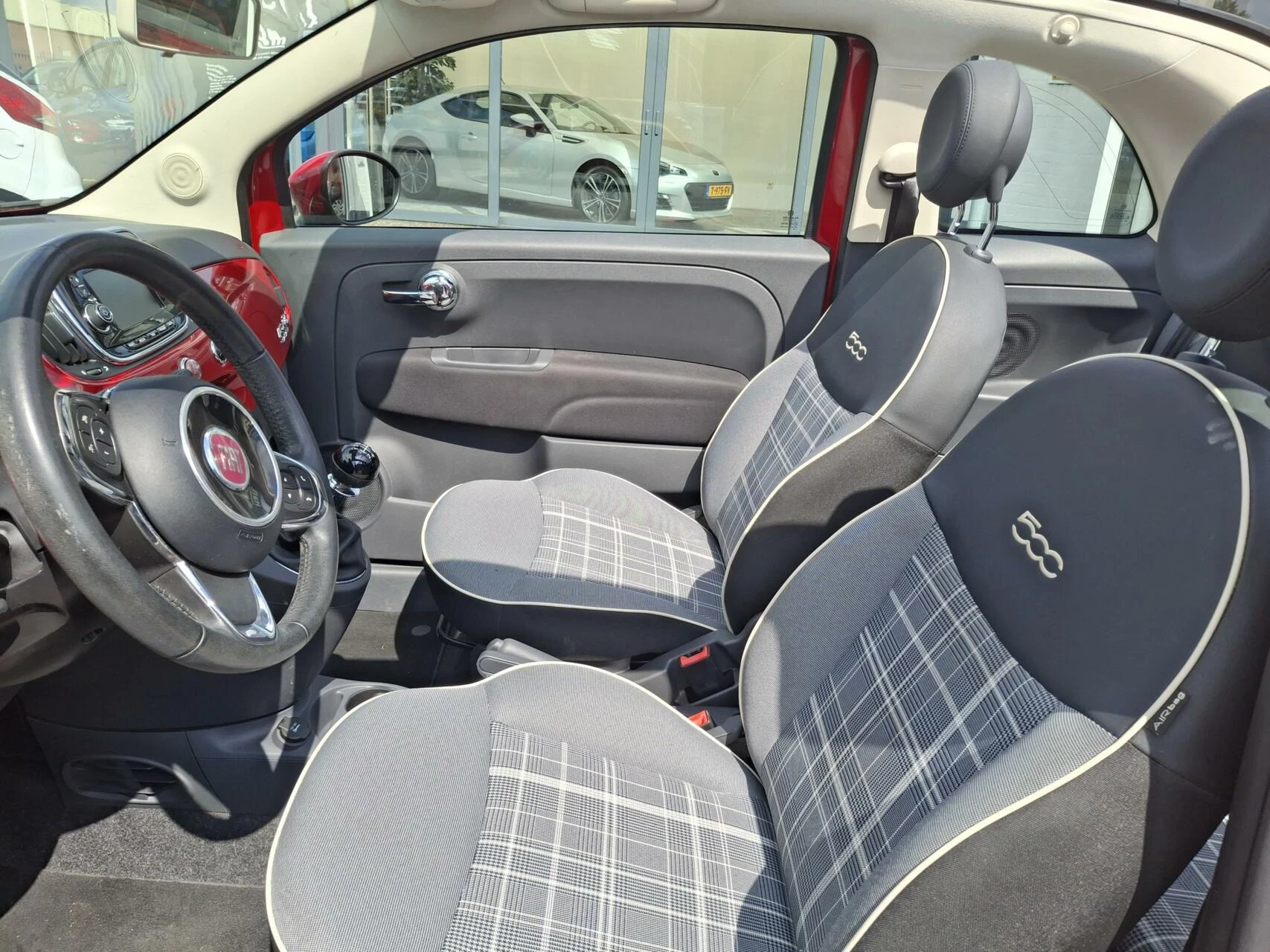 Hoofdafbeelding Fiat 500