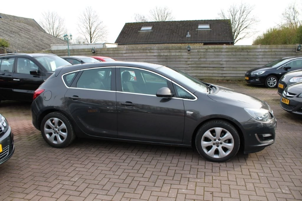 Hoofdafbeelding Opel Astra