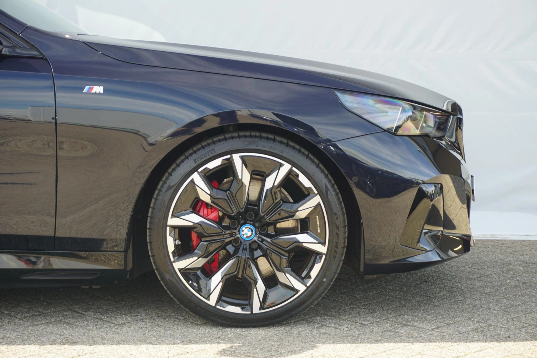 Hoofdafbeelding BMW i5