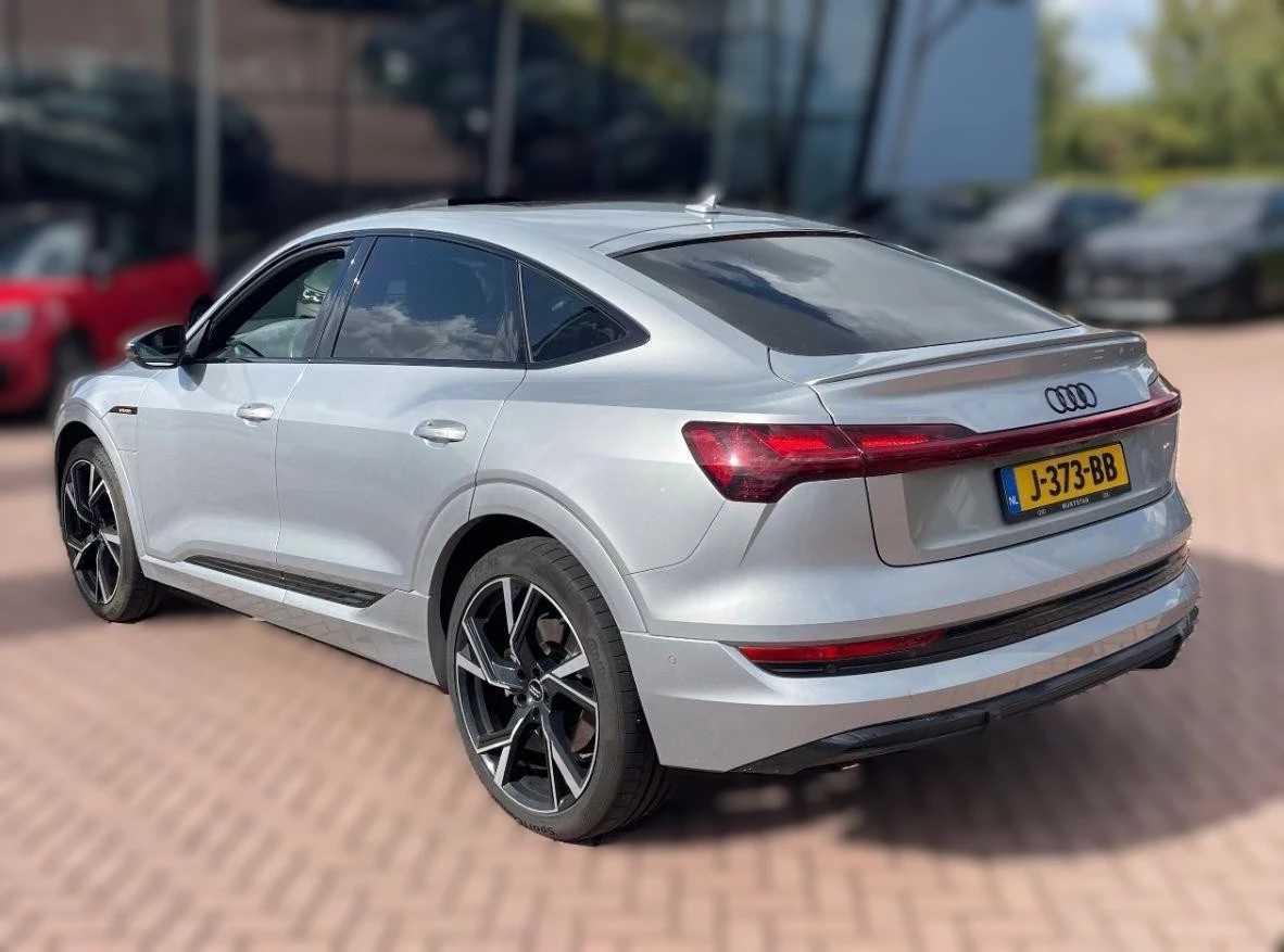 Hoofdafbeelding Audi e-tron