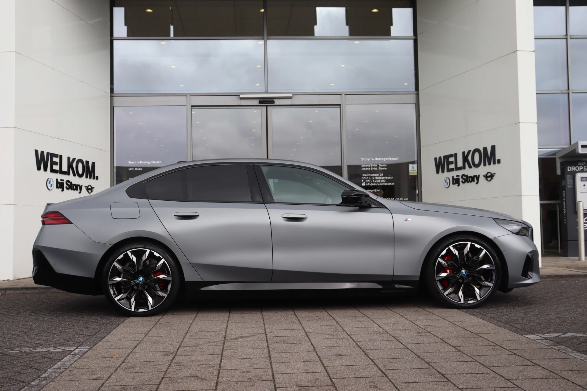 Hoofdafbeelding BMW i5