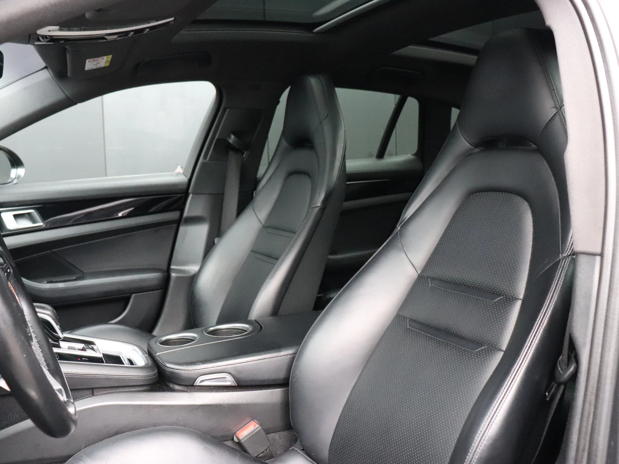 Hoofdafbeelding Porsche Panamera