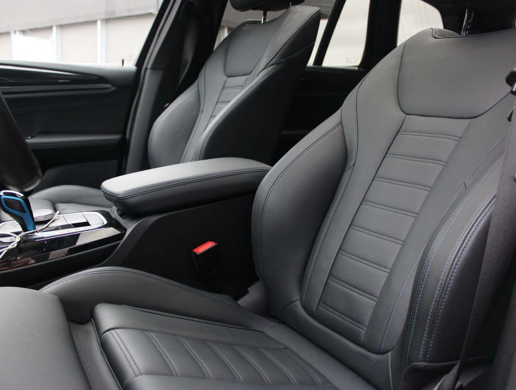 Hoofdafbeelding BMW iX3